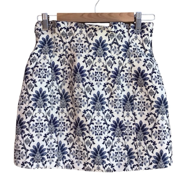 Topshop Floral High Waisted Buttoned Mini Skirt Size 4  NEW - Picture 3 of 8